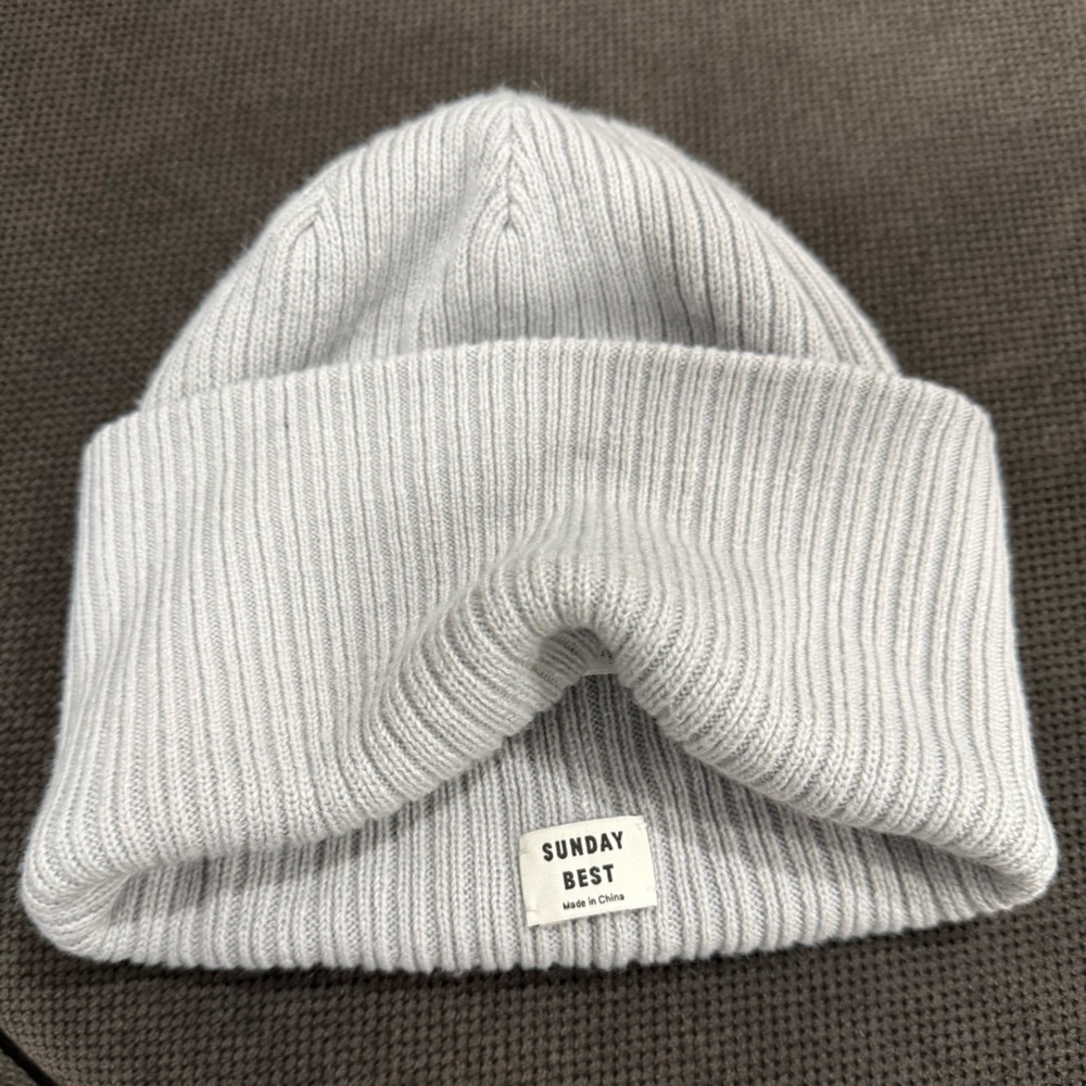 Sunday Best Light Gray Ribbed toque